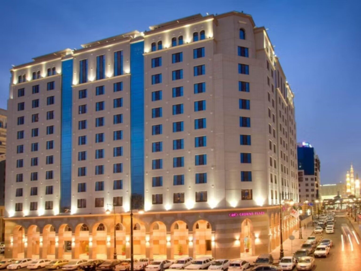 Façade du Crowne Plaza Madinah